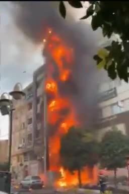 لحظات دلهره‌آور از آتش‌ سوزی وحشتناک مجتمع پزشکی بهشهر مازندران